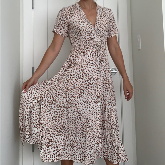 Faithfull the Brand Dresses & Skirts - Faithfull The Brand Mara dress.